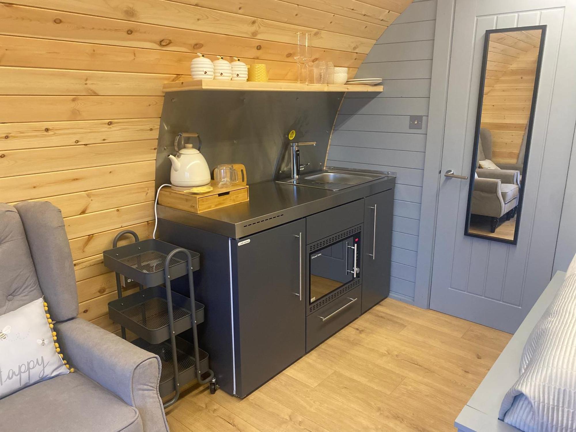 Loch View Luxury Pod *